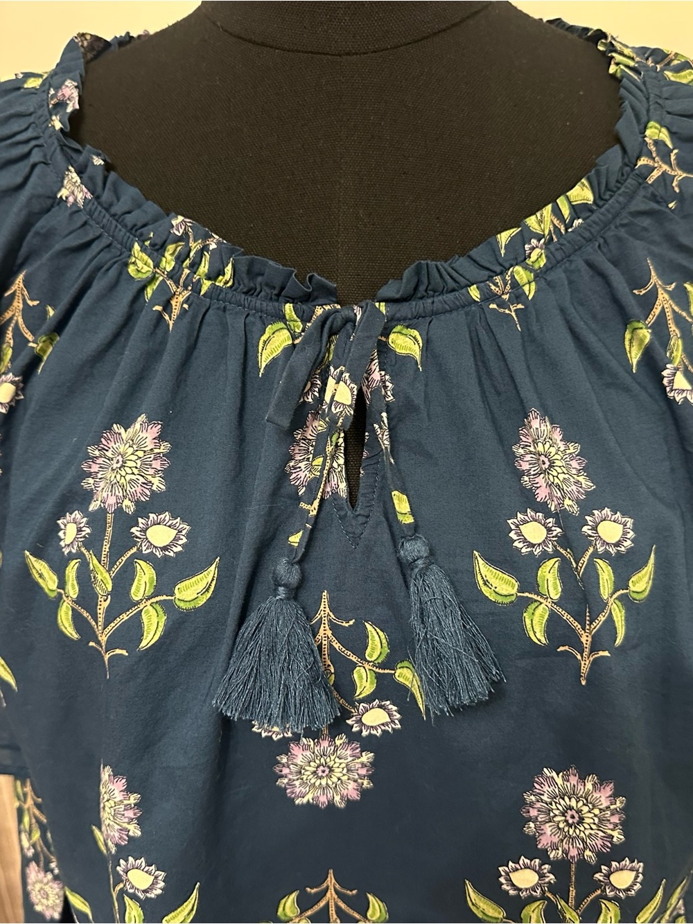 Old Navy Floral Peasant Top Tassel Tie Flutter Sleeve Boho Medium - Picture 3 of 8